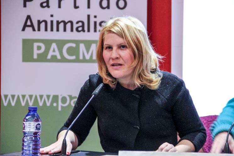 Así es la carta de dimisión de Silvia Barquero como presidenta de PACMA