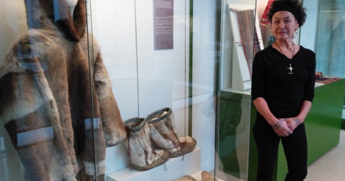 La abogada y activista inuit Aaju Peter en el Museo de Antropología de Madrid. EFE/Lourdes Uquillas