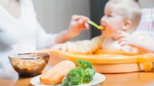 Un bebé sufre daños cerebrales por la dieta vegana a la que lo sometieron sus padres