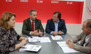 El PSOE firma el 'Decálogo por la Caza' planteado por FEDEXCAZA