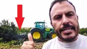 Un agricultor denuncia en un vídeo cómo trituran un campo de caquis