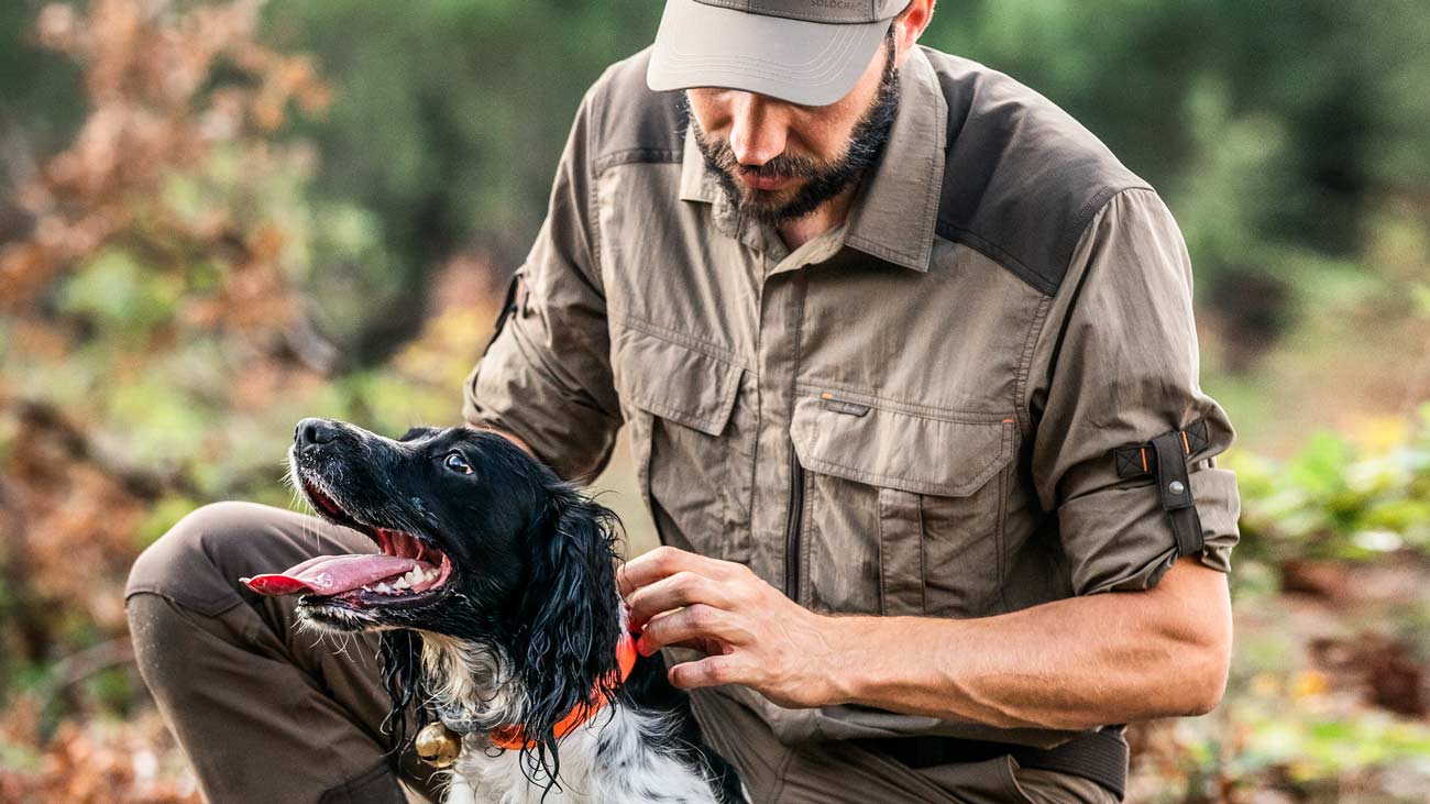 España Comida Ejército 8 productos de Decathlon que tu perro de caza compraría (si pudiera)