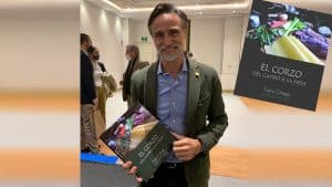 Pablo Ortega publica un nuevo libro: 'El corzo, del campo a la mesa'