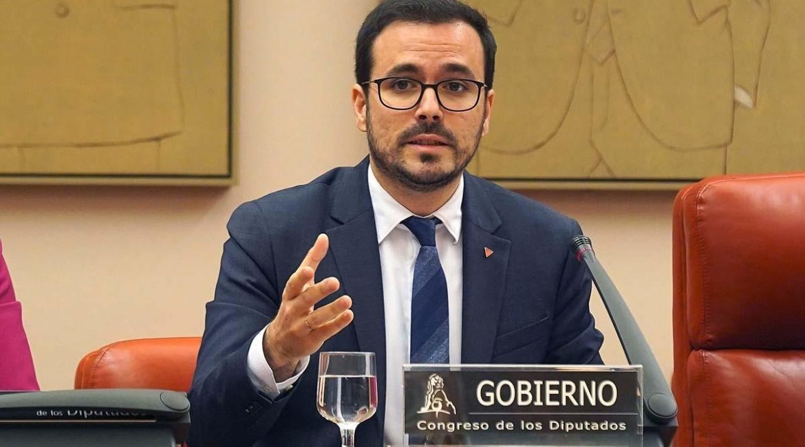 El ministro Garzón dice que España exporta carne de mala calidad de animales maltratados