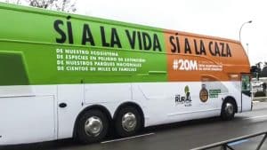 La RFEC rotula un autobús que recorrerá Madrid con el mensaje 'Sí a la vida. Sí a la caza'