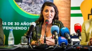 Macarena Olona da el «sí quiero» a los cazadores andaluces con este original discurso