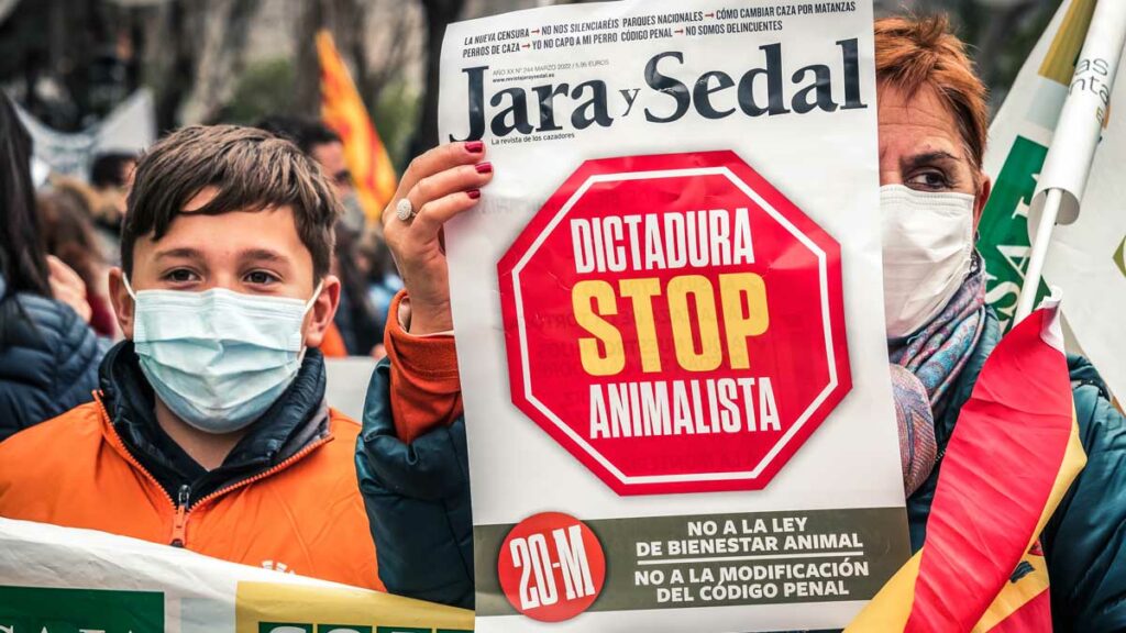 Manifestantes en la multitudinaria manifestación de cazadores del pasado 20 de marzo en Madrid.
