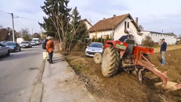agricultor gente aparcaba en su tierra