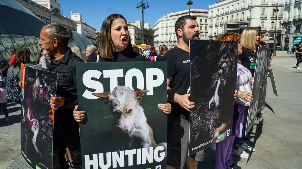 manifestacion-perros-de-caza