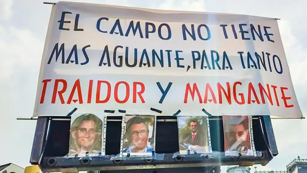 Una pancarta vista en la manifestación de Oviedo