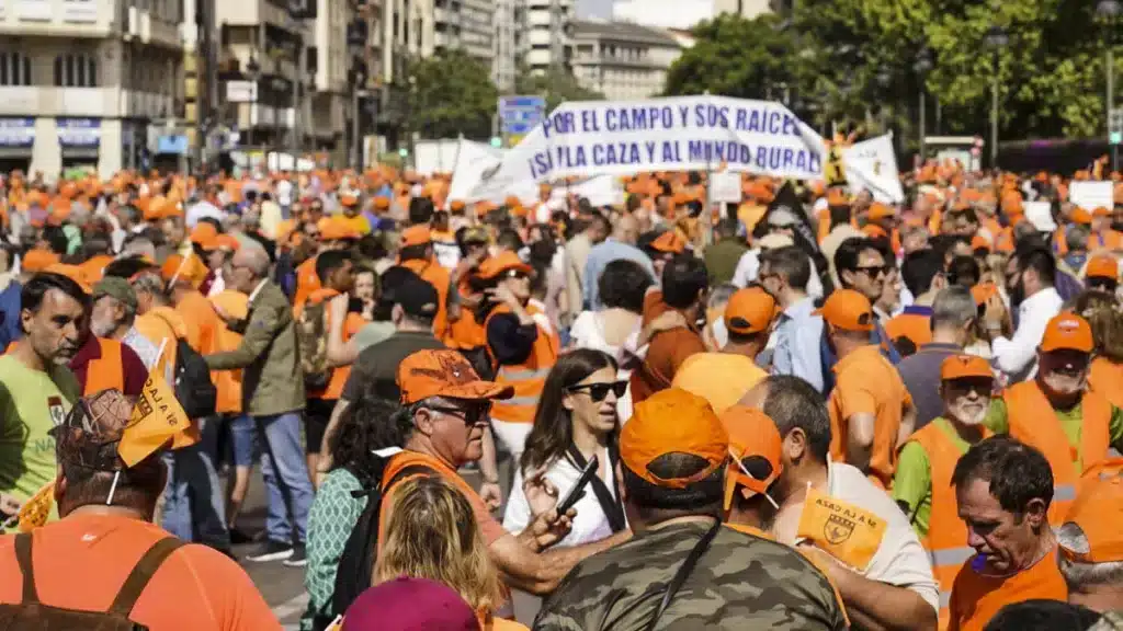 Manifestación caza Valencia 6 de mayo