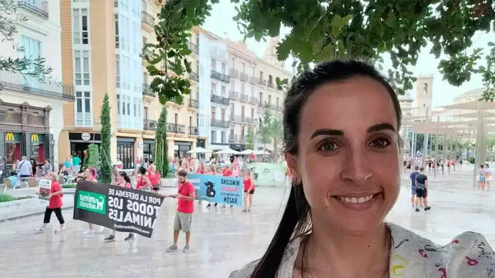 Lorena Martínez en la manifestación animalista de Valencia