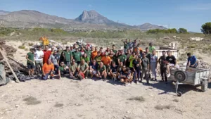 Cazadores de Alicante retiran más de 15 toneladas de basura de la naturaleza