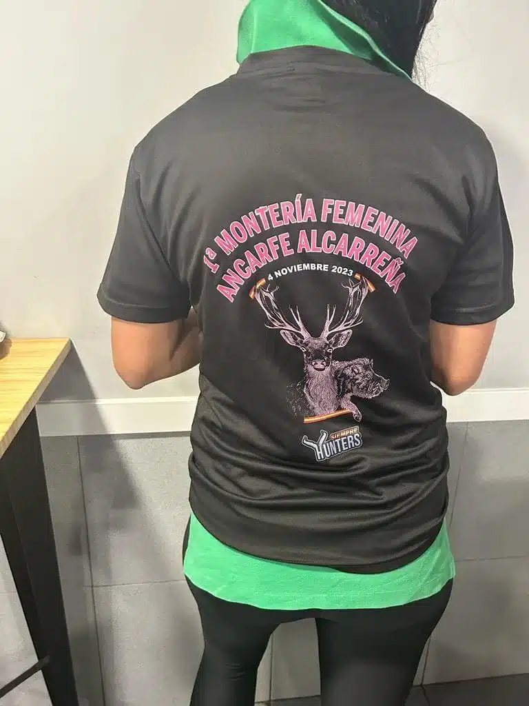 Camisetas para la primera montería femenina de Ancarfe