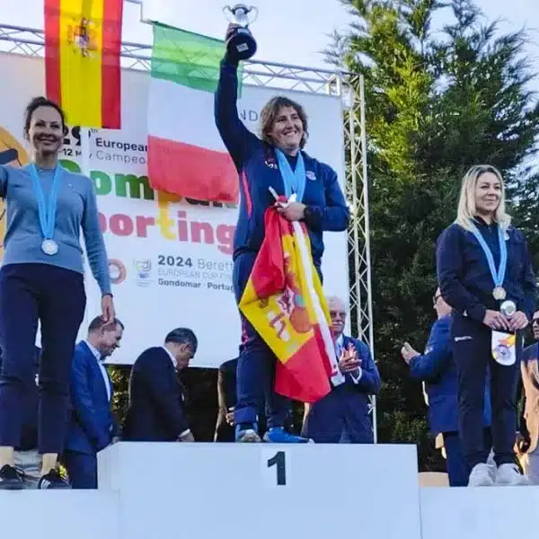Beatriz Laparra gana por quinto año consecutivo el Campeonato de Europa de Compak Sporting