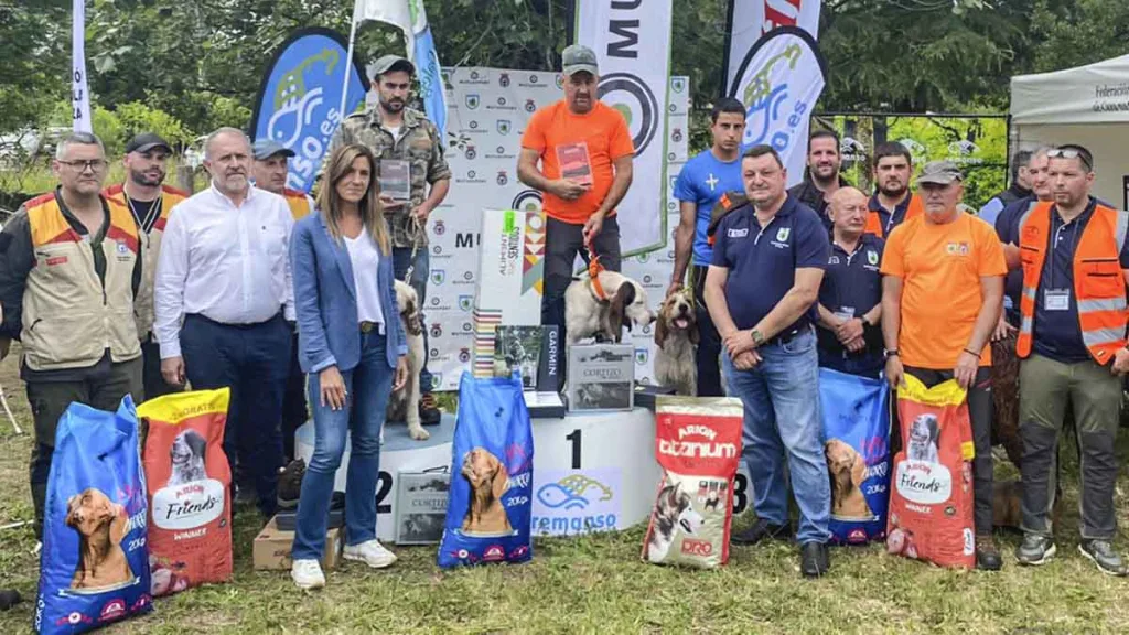 El gallego Francisco Rodríguez y ‘Botas’ son los nuevos campeones de España de Perros Atraillados sobre Jabalí Salvaje