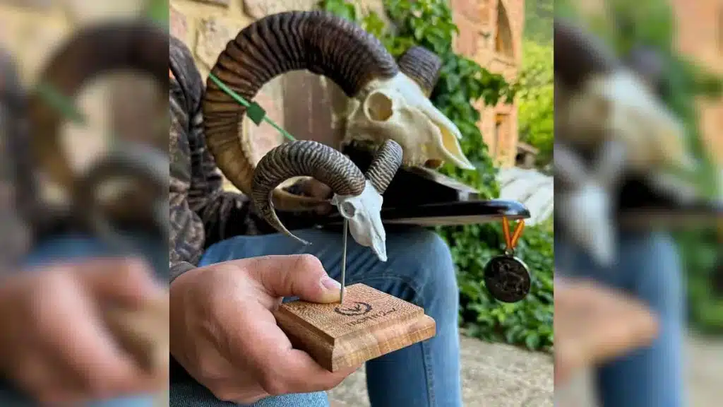Un ingeniero de Cuenca reproduce trofeos de caza en miniatura gracias a la inteligencia artificial