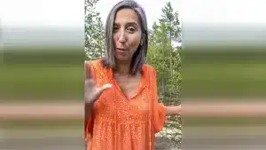 Una española que vive en Finlandia enseña cómo se comportan allí los ciervos