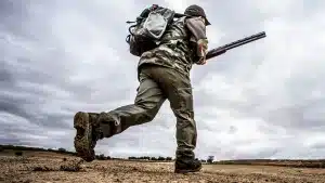 Amazon y Decathlon rebajan sus mejores calcetines antiampollas para cazadores, senderistas y buscadores de setas