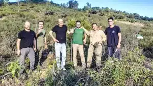 Cazadores andaluces tapan dos antiguos pozos para evitar accidentes de los usuarios del monte