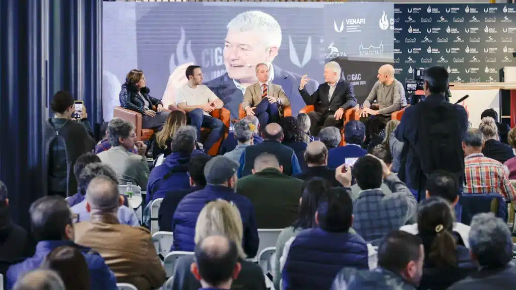 Celebración de la mesa redonda.