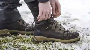 Un experimentado senderista descubre cuáles las mejores botas de Decathlon para ir al campo