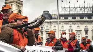 Cataluña declara la guerra a los conejos y forma un ejército de 1000 cazadores para combatir su plaga