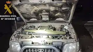 furtivos Salamanca rifle capó coche