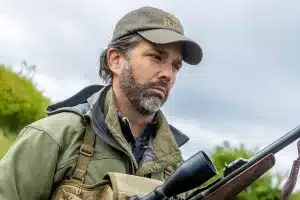 Donald Trump JR durante el rececho de corzo.