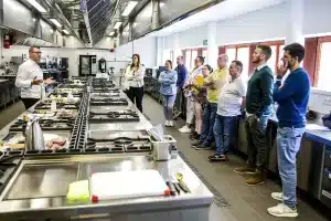 VENARI abre sus jornadas formativas con una clase magistral de Javier Chozas en Almagro