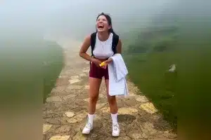 La joven, al llegar a los Lagos de Covadonga.