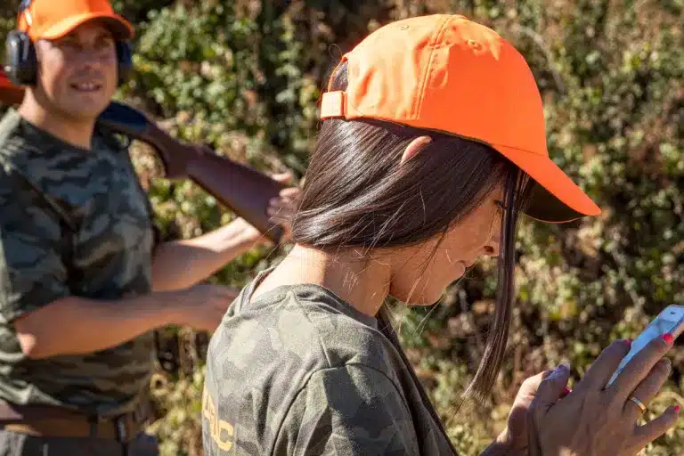 Dos cazadores en media veda.