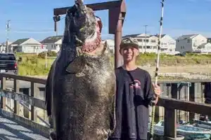adolescente pesca pez record