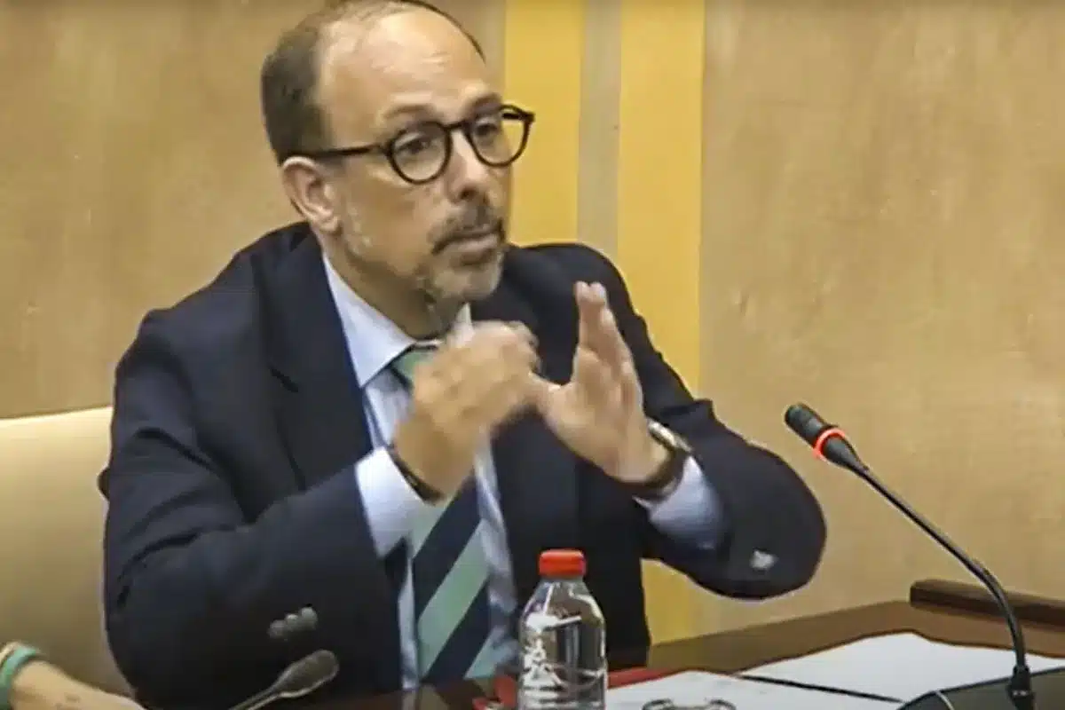 diputado PSOE critica reparto tórtola caza Andalucía