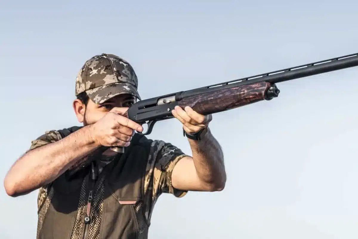 disparar con los ojos abiertos caza