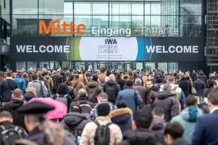 Público entrando a la feria en su edición de 2025.