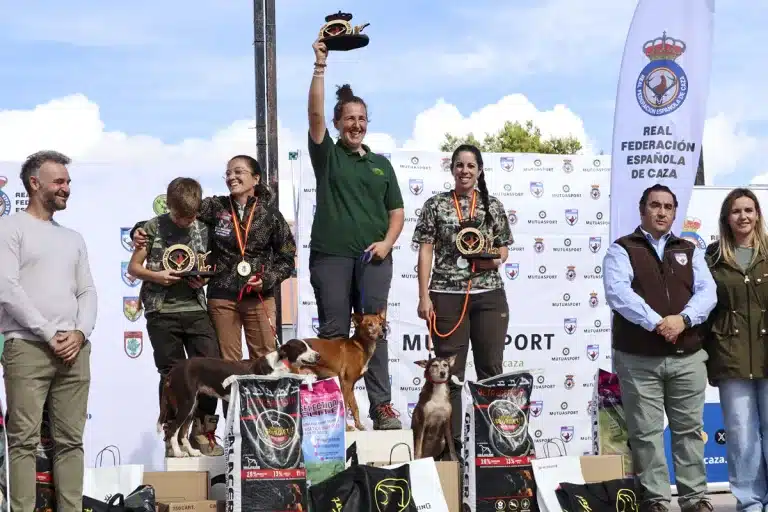 Leyre Egaña campeona caza menor con perro 2025
