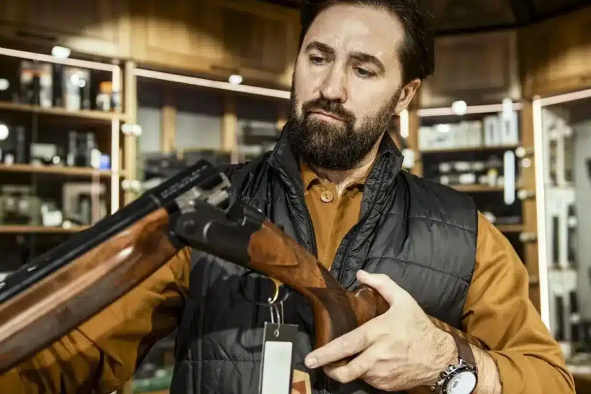 armero puesto trabajo