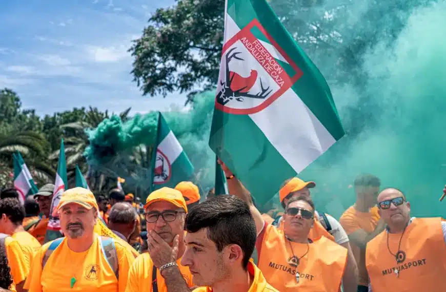 Cazadores andaluces en una manifestación.
