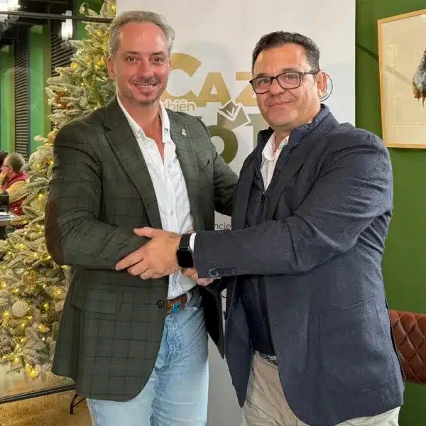 Juntos por Extremadura firma La Caza También Vota