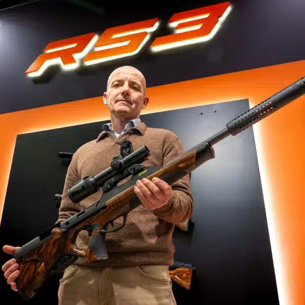 Xavi Esteller, durante la presentación del Walther RS3 en Dortmund.