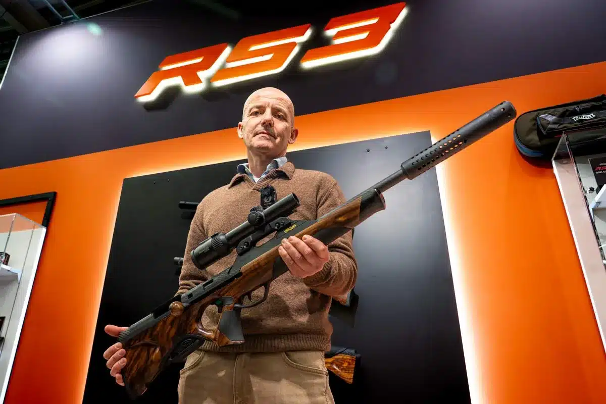 Xavi Esteller, durante la presentación del Walther RS3 en Dortmund.