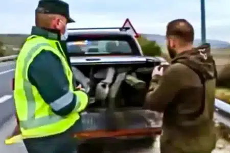 Guardia Civil pick up cazadores