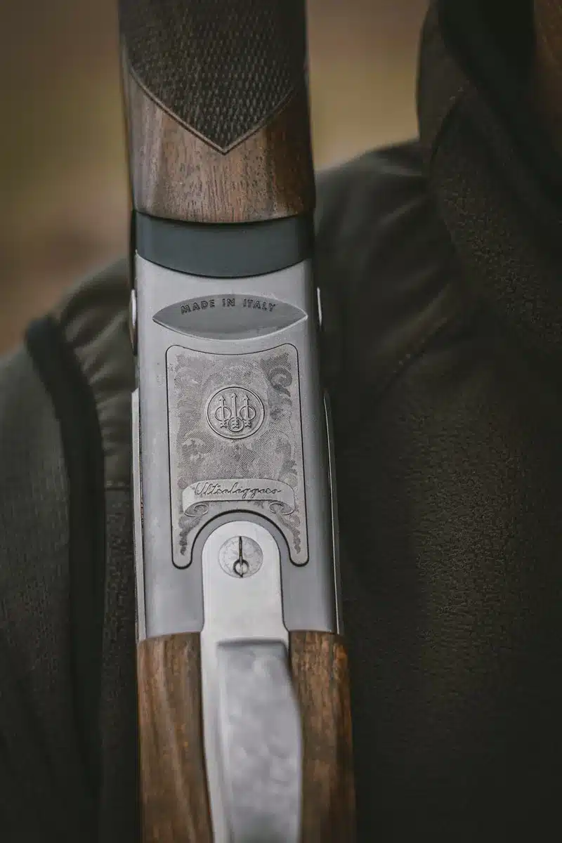 Detalle inferior de la Beretta Ultraleggero Silver. 