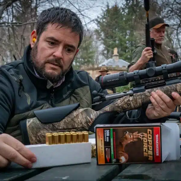 Un cazador en un campo de tiro.
