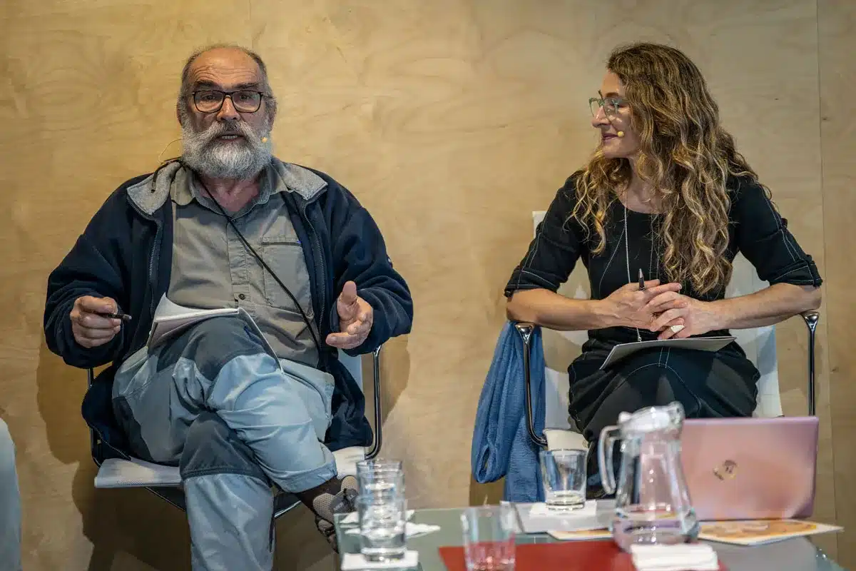 José Domingo Rodríguez-Teijeiro y Marta Elena Alonso, durante el debate.