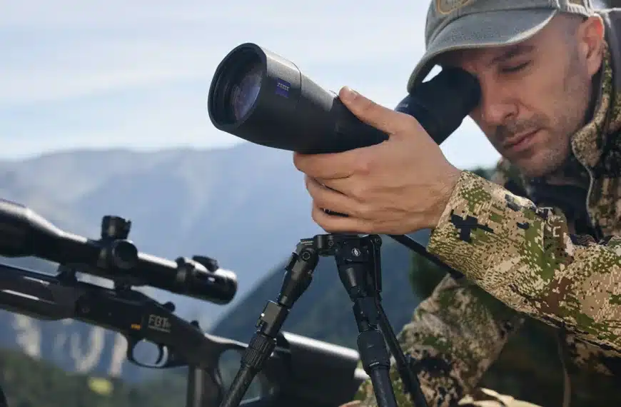 ZEISS lanza el nuevo Conquest Apia 65: un telescopio compacto perfecto para los recechos de corzo