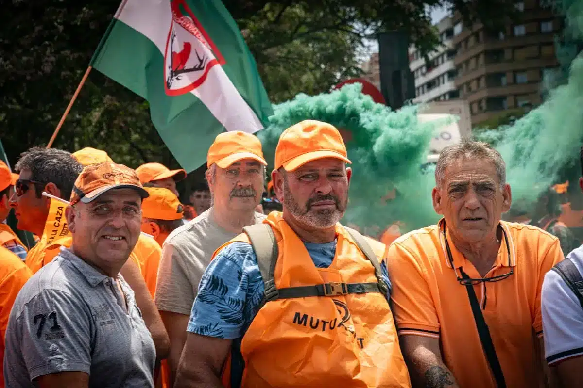 Cazadores andaluces en la manifestación de Valencia de 2023.
