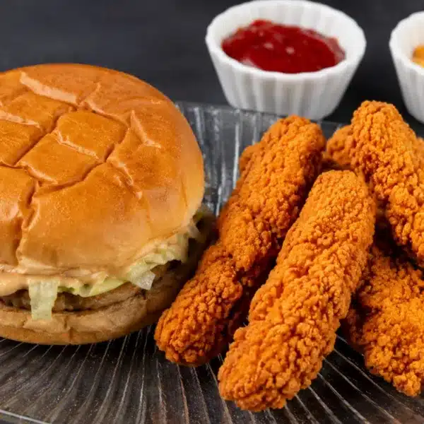 Fingers de corzo y hamburguesa de jabalí