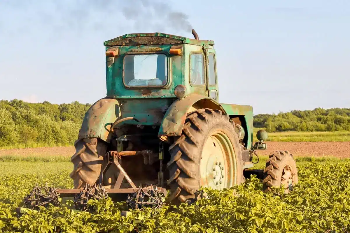 Un viejo tractor en una imagen de archivo.